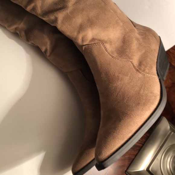 Cowboy boots - Picture 6 of 6